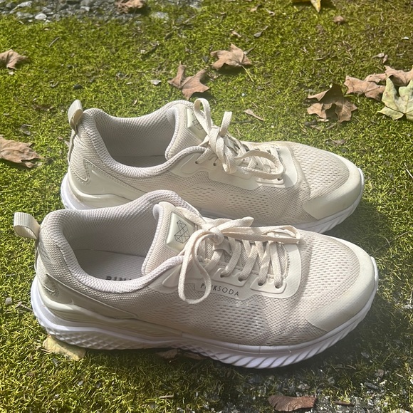 Pink Soda brand sneakers - Picture 1 of 7